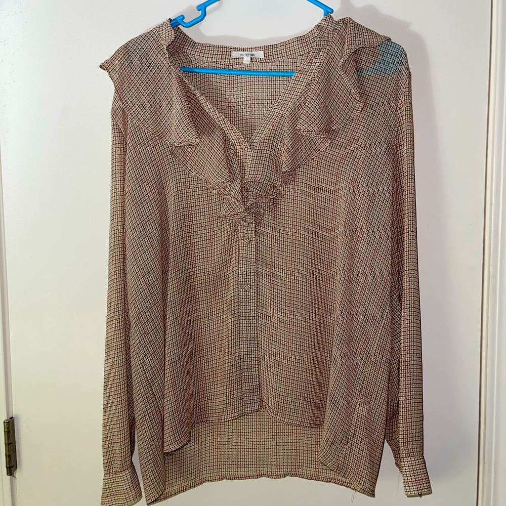 Cute blouse small plaid checkered size large Maurice’s